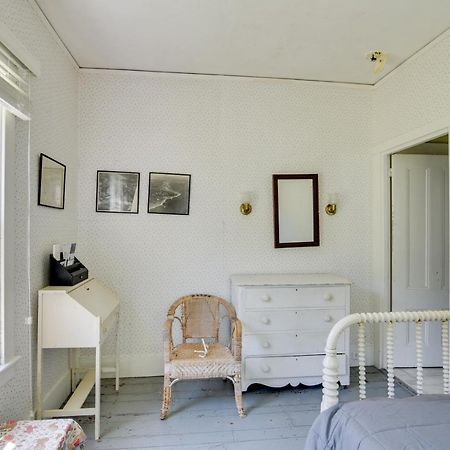 Mattapoisett Home On 7 Acres With Private Beach! Exterior photo