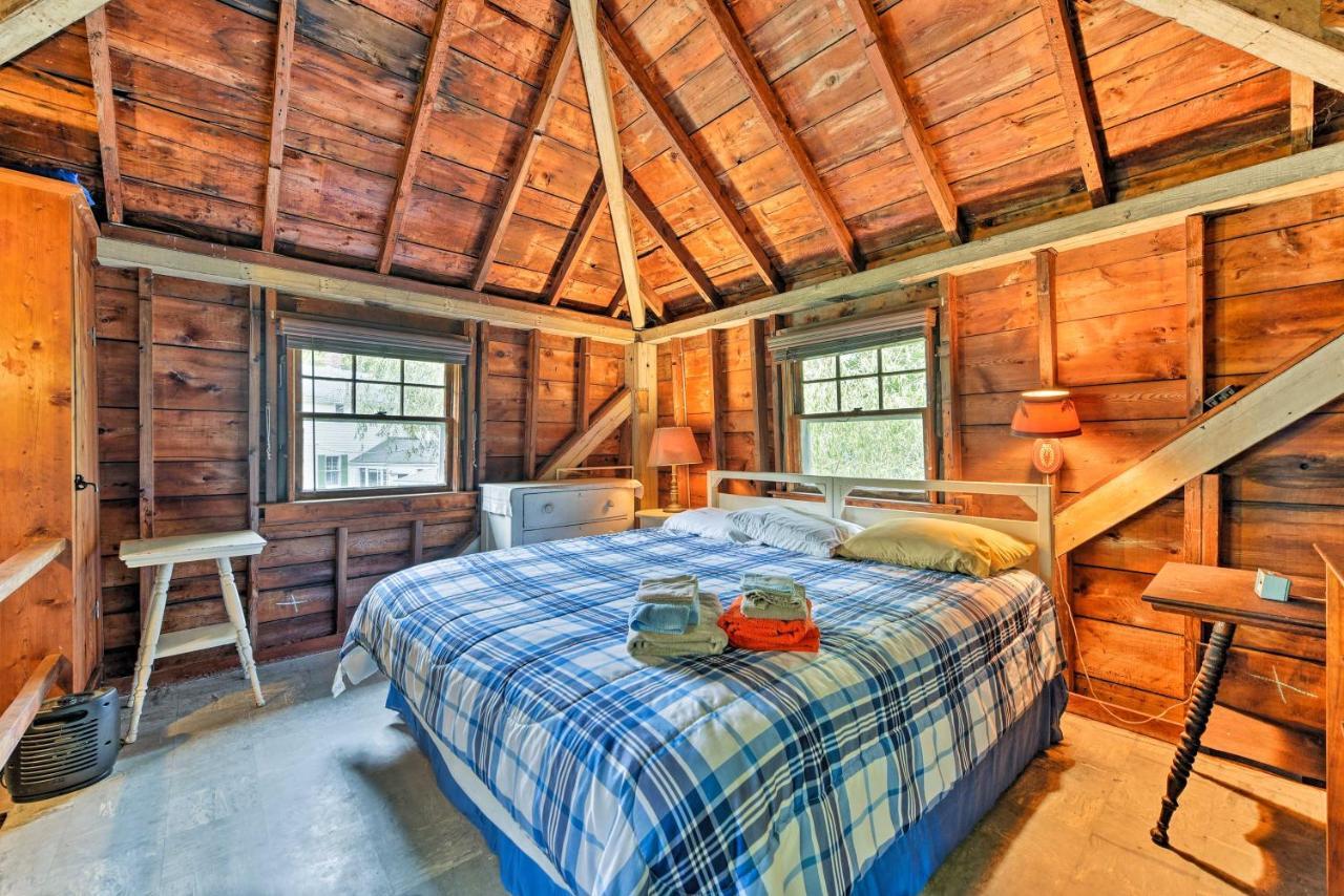 Mattapoisett Home On 7 Acres With Private Beach! Exterior photo