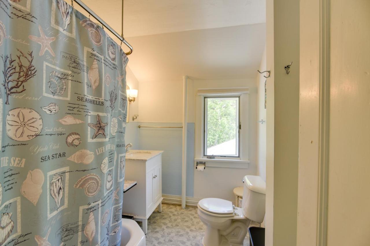 Mattapoisett Home On 7 Acres With Private Beach! Exterior photo