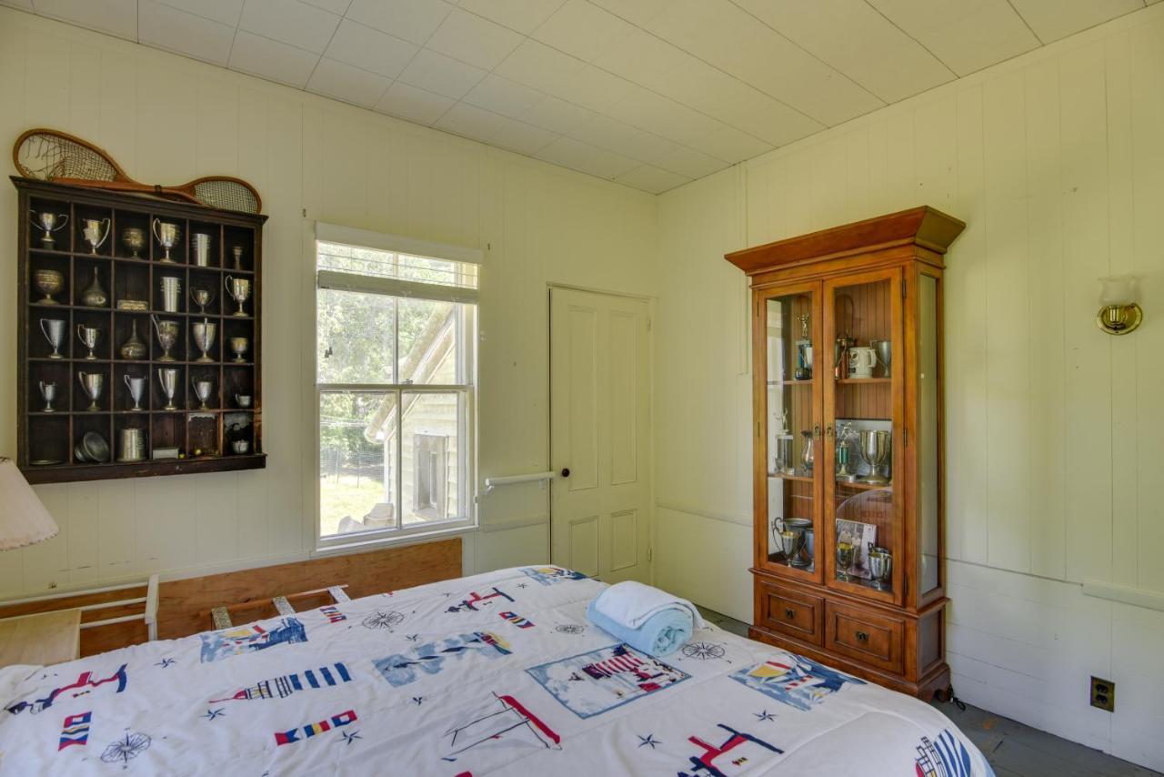 Mattapoisett Home On 7 Acres With Private Beach! Exterior photo