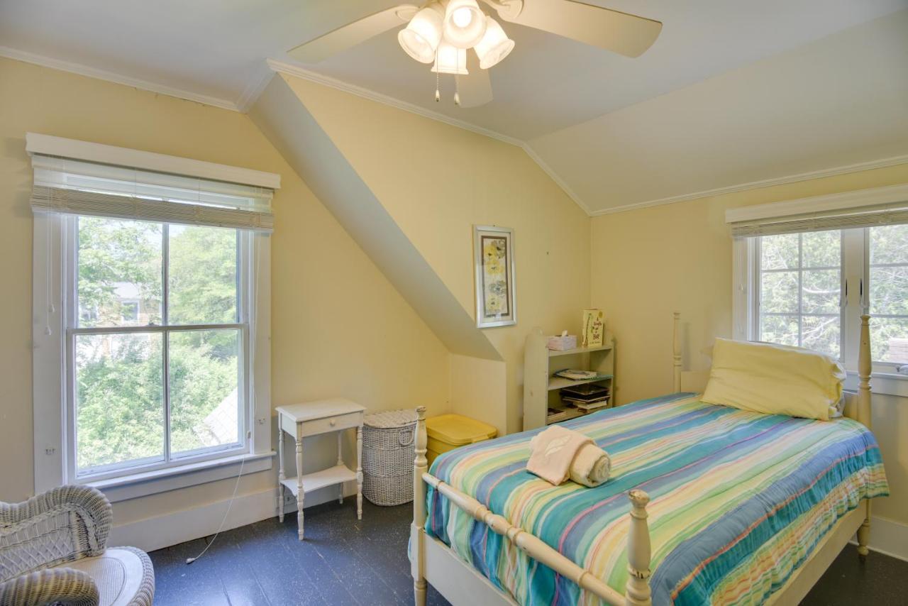 Mattapoisett Home On 7 Acres With Private Beach! Exterior photo