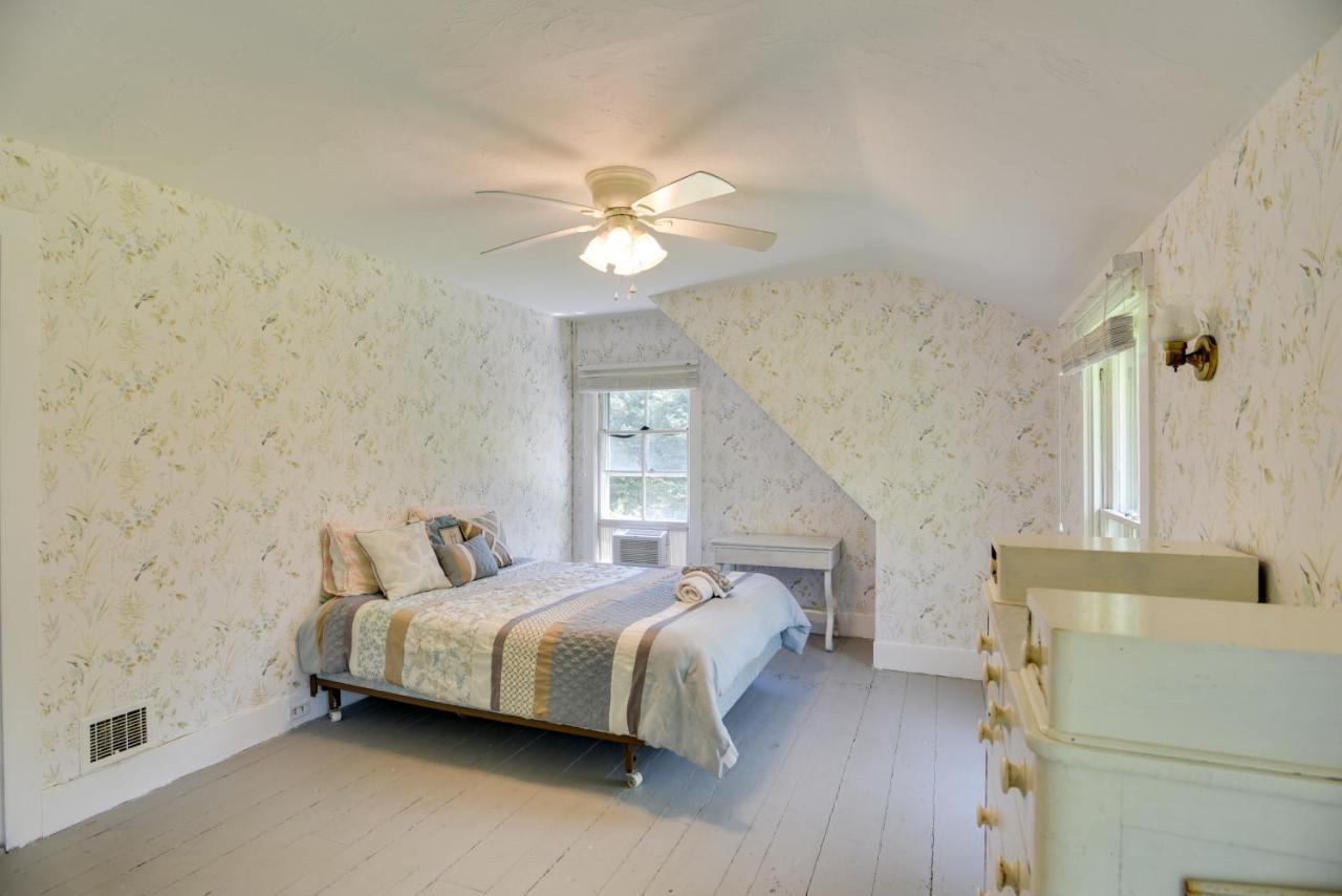 Mattapoisett Home On 7 Acres With Private Beach! Exterior photo