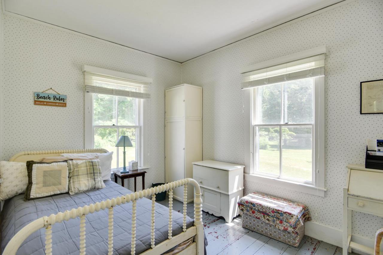 Mattapoisett Home On 7 Acres With Private Beach! Exterior photo
